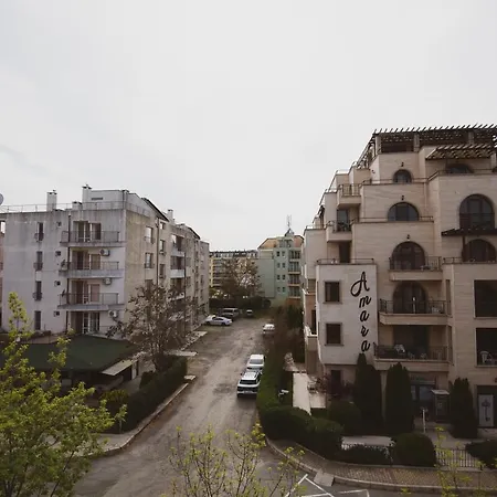 ~ Elit ~ Studio With A Pool In Apartmán